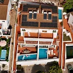 Luxury Apartments With Private Swimming Pool